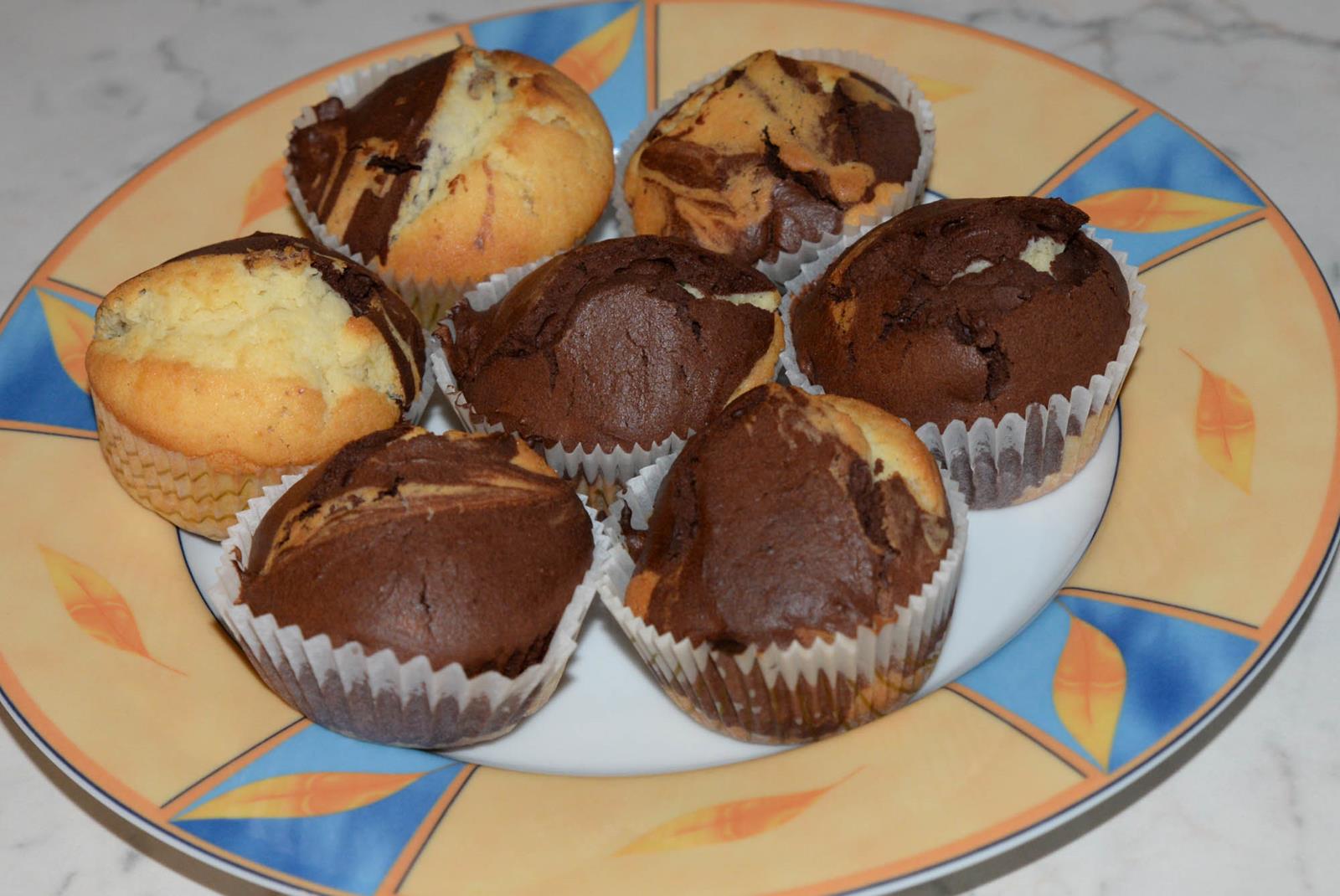 Muffins / Schwarz-weiß Muffins | CheckosBackstube