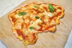 6. Pizzavariante Linsenmehl 80p Mozzarella28